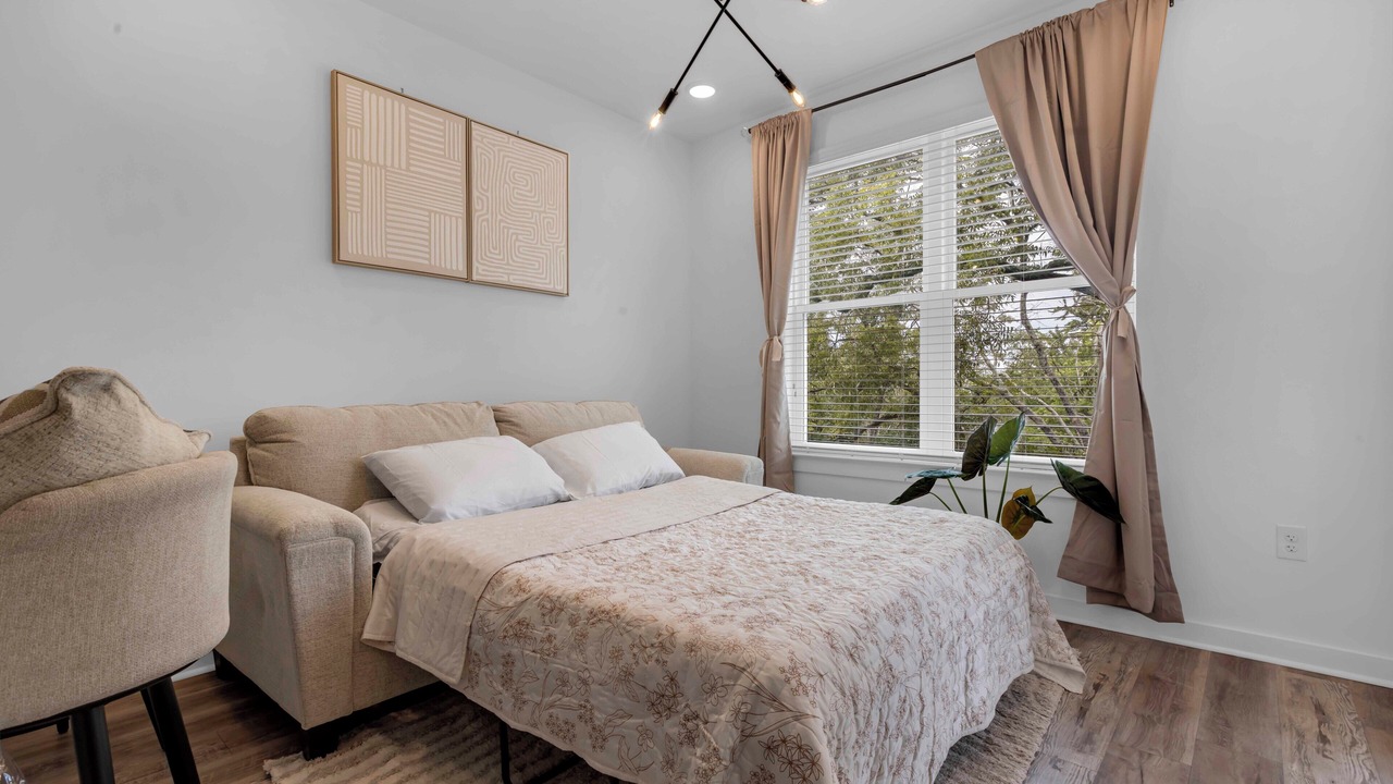 Photo of Bedroom in Old Fourth Ward