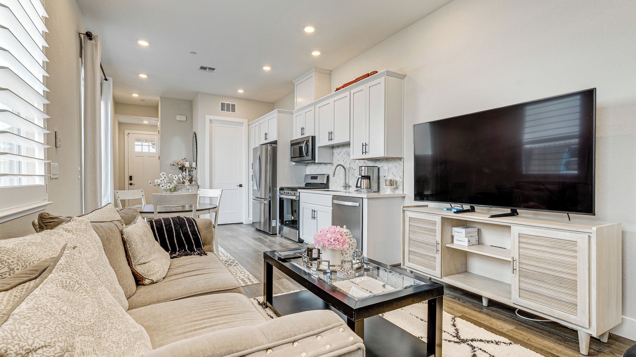 Photo of Livingroom in Roseville