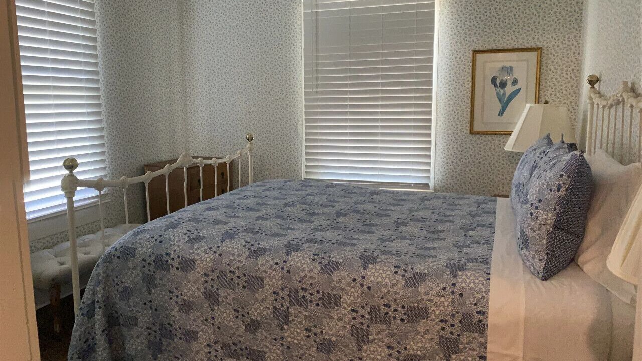 Photo of Bedroom in Glen Rose