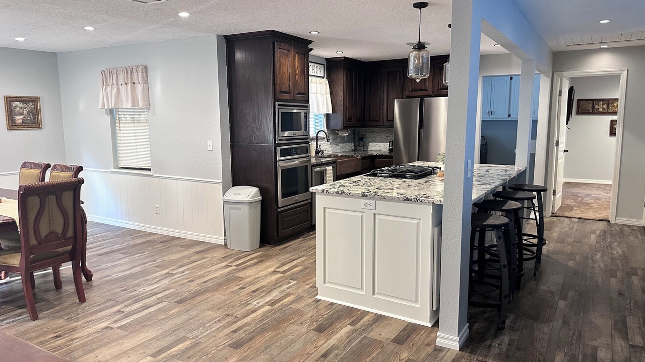 Photo of Kitchen in Sulphur