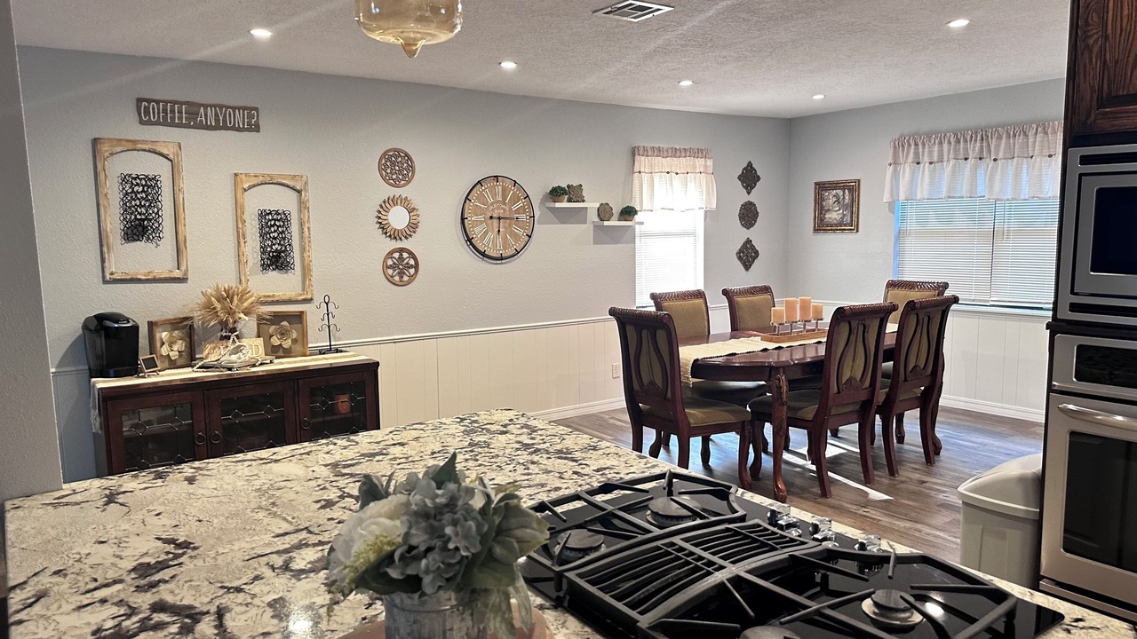 Photo of Kitchen in Sulphur