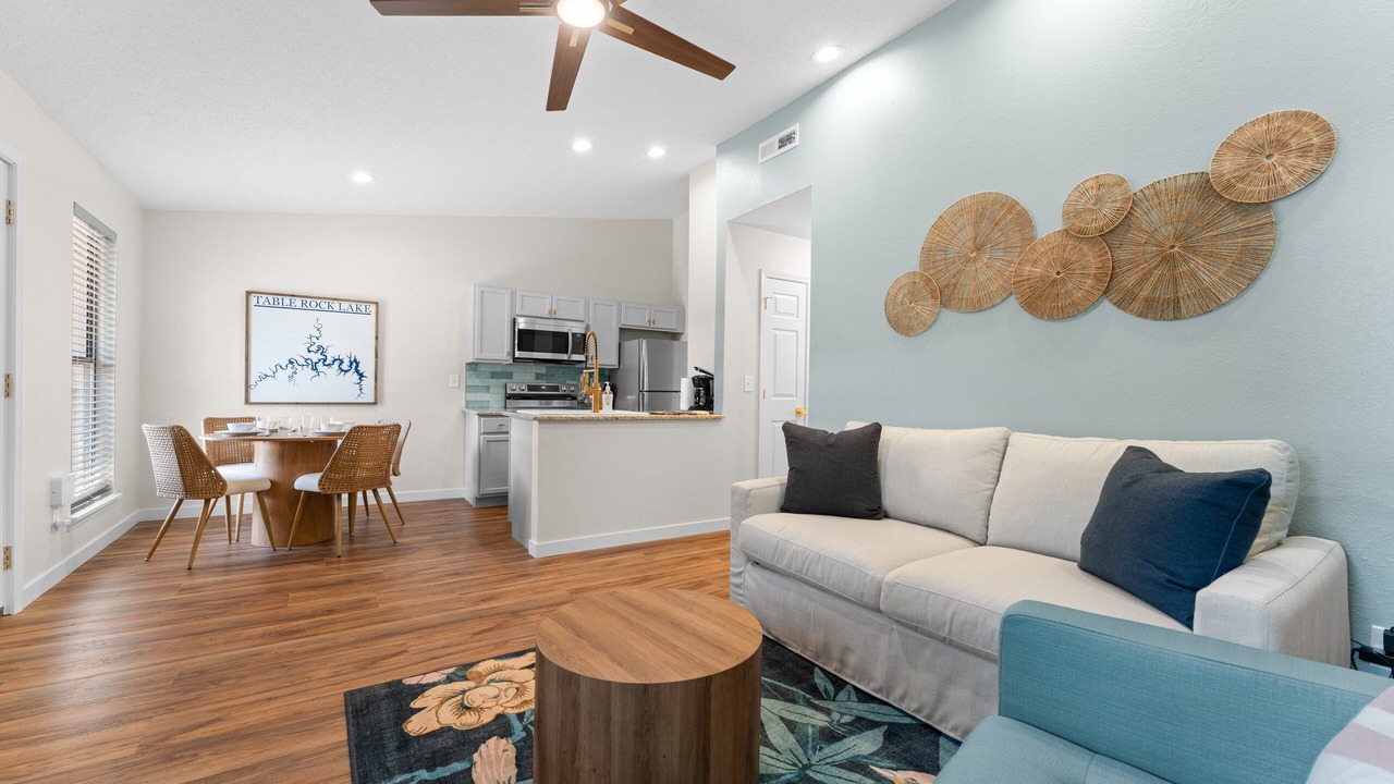 Photo of Livingroom in Kimberling City