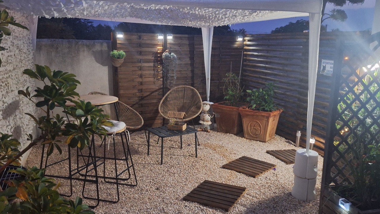 Photo of Patio Balcony in Villeneuve-les-Beziers