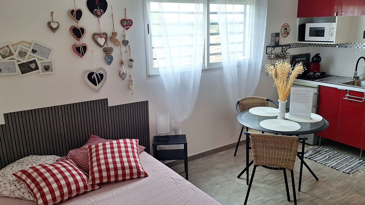 Photo of Bedroom in Villeneuve-les-Beziers