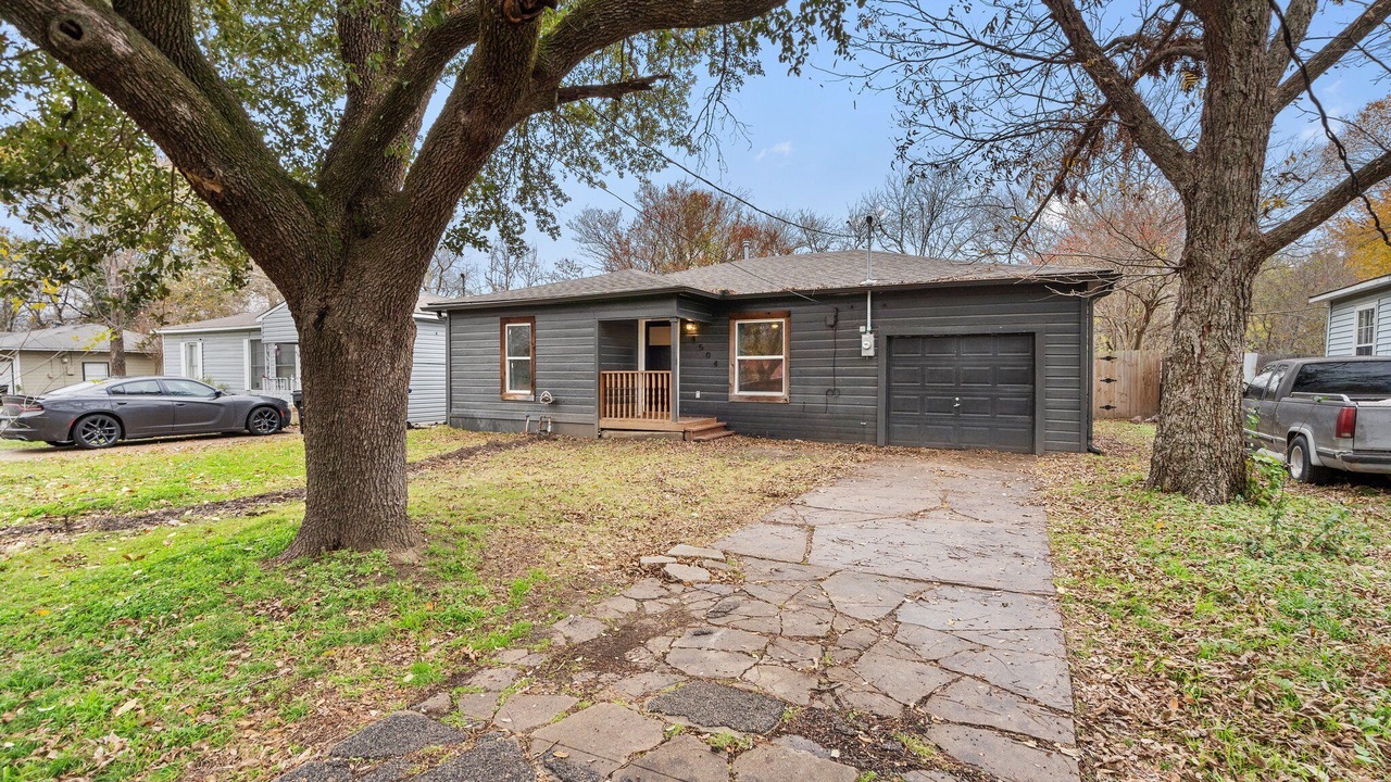 Photo of Outdoor in Greenville