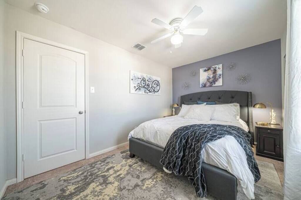 Photo of Bedroom in Medina Valley