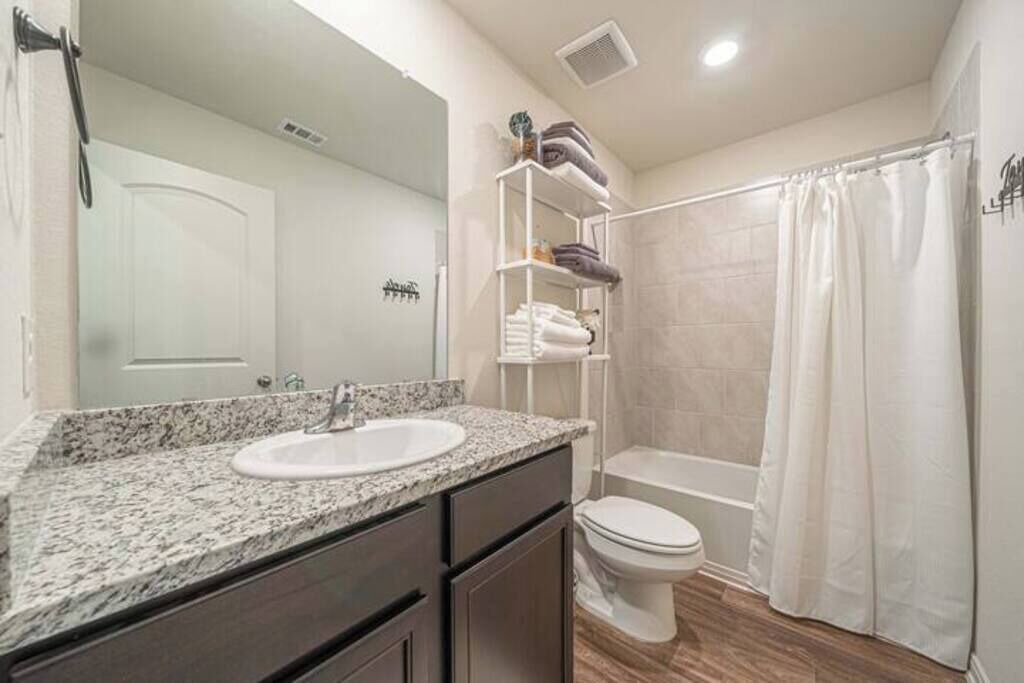 Photo of Bathroom in Medina Valley