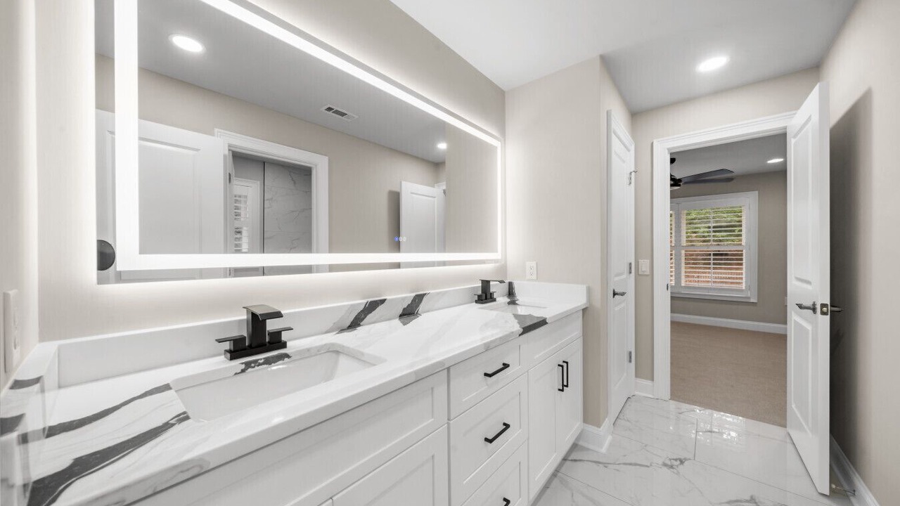 Photo of Bathroom in Tate