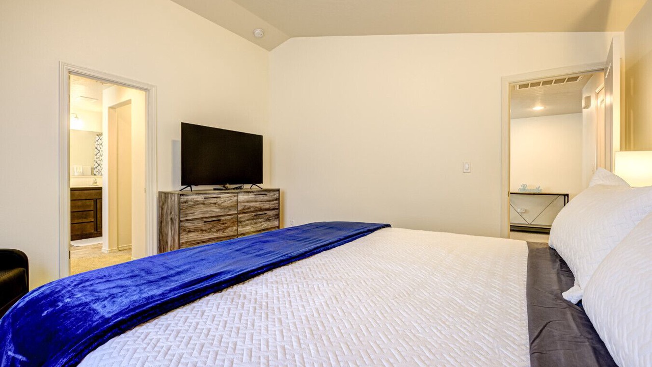 Photo of Bedroom in South Richland