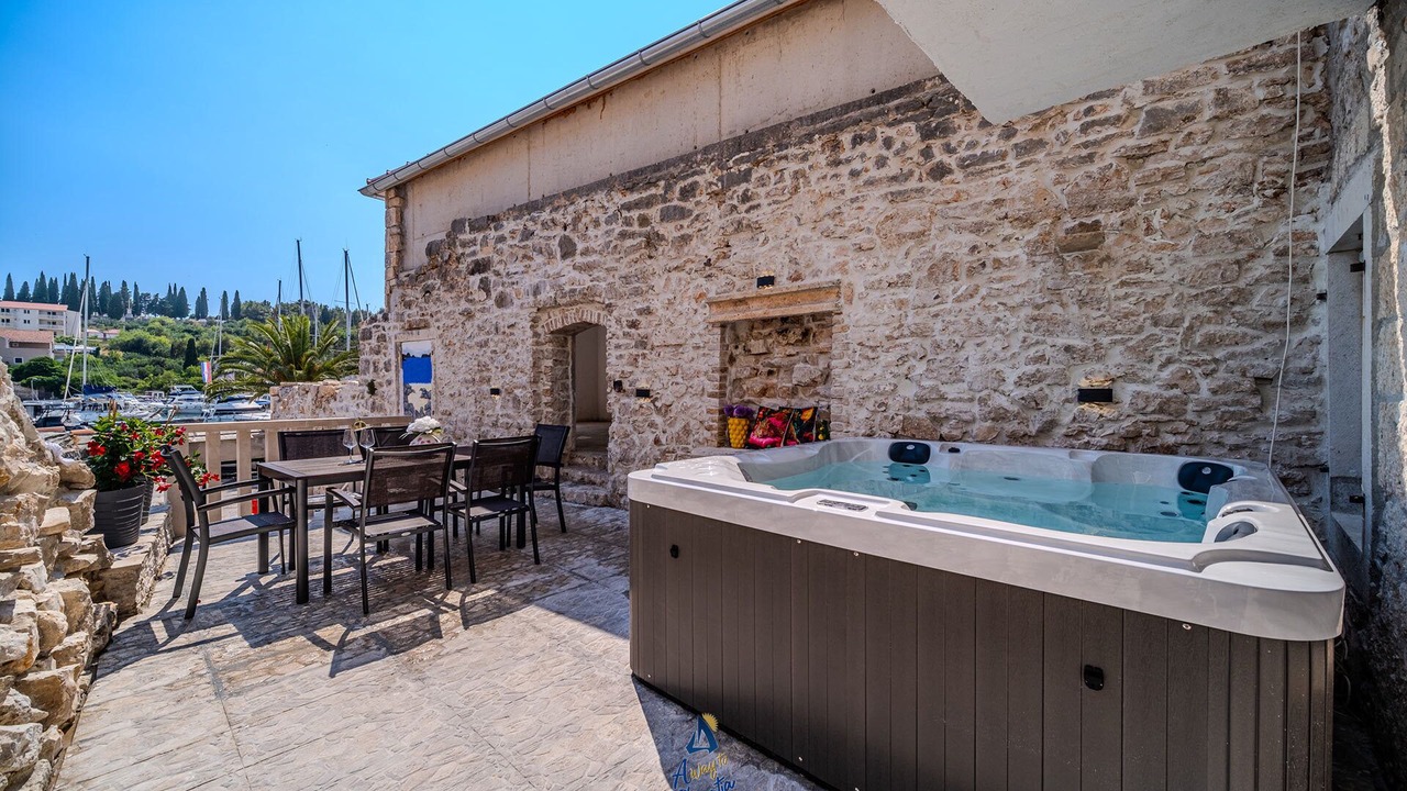 Photo of Outdoor in Milna (Brac)