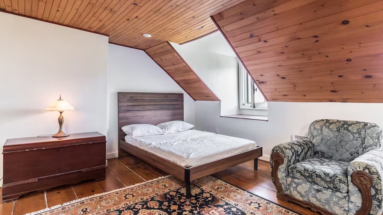 Photo of Bedroom in Ville-Marie