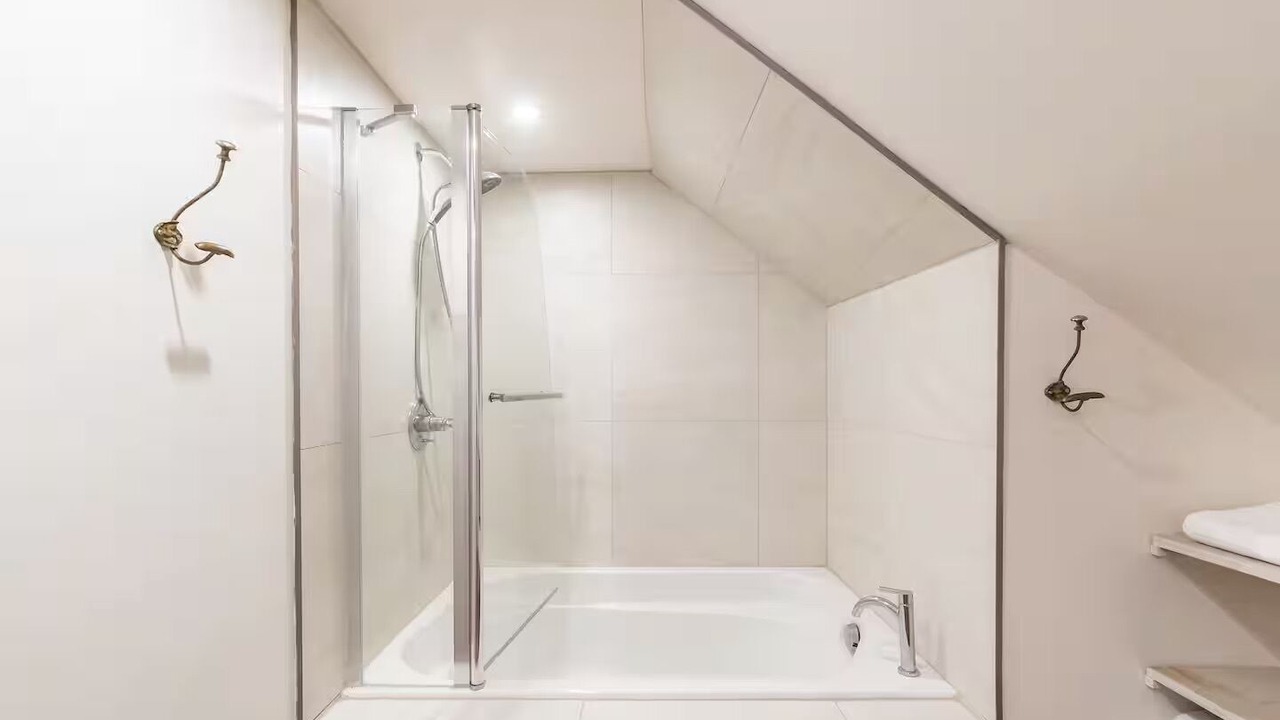 Photo of Bathroom in Ville-Marie