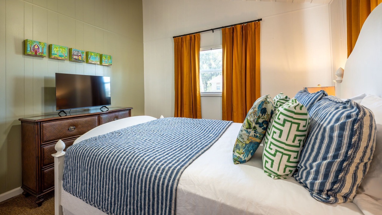 Photo of Bedroom in Pine Island