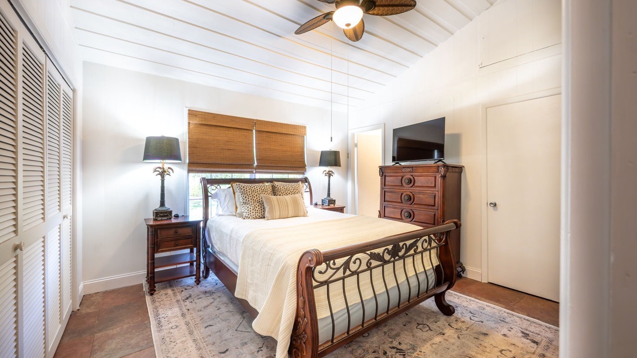 Photo of Bedroom in Pine Island