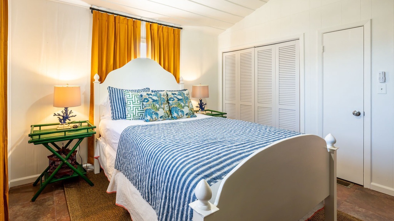 Photo of Bedroom in Pine Island
