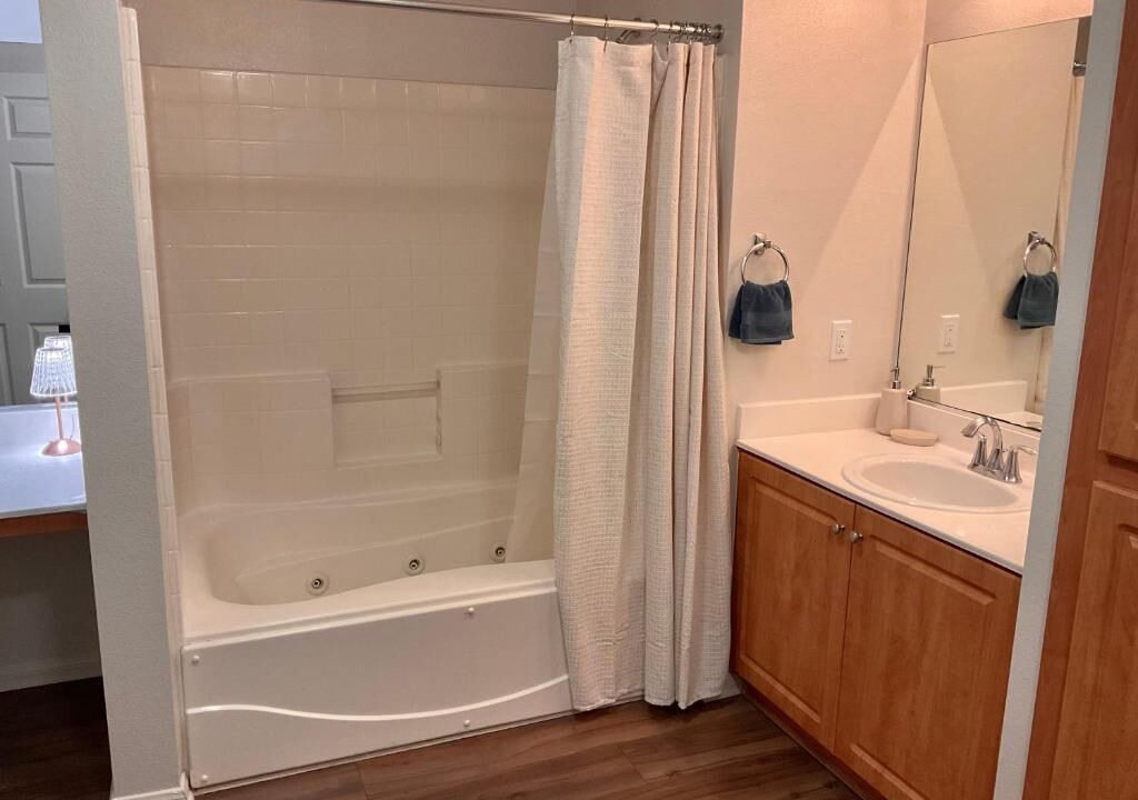 Photo of Bathroom in Del Rey