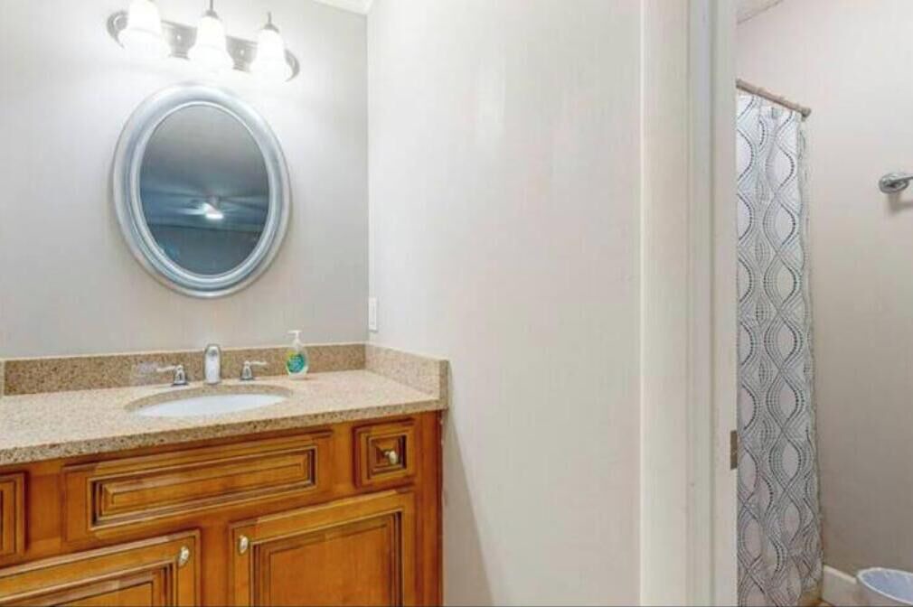 Photo of Bathroom in Saint Simons Heights