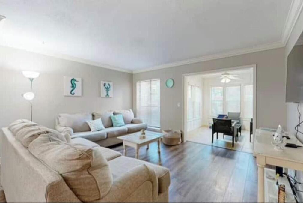 Photo of Livingroom in Saint Simons Heights