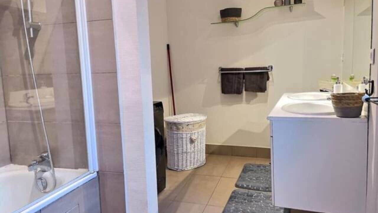Photo of Bathroom in Liberation