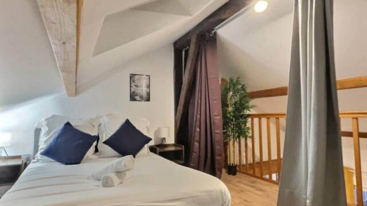 Photo of Bedroom in Miroir - Batignolles