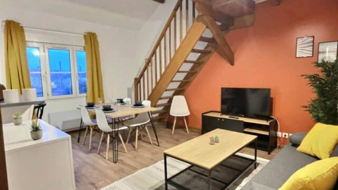 Photo of Livingroom in Miroir - Batignolles