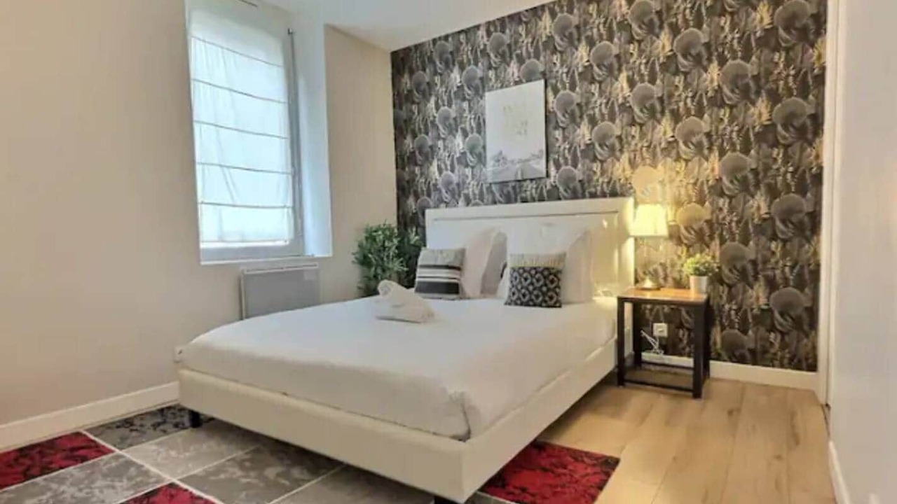 Photo of Bedroom in Saint-Serge