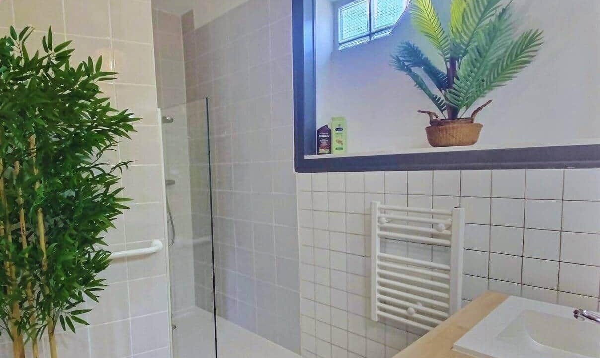 Photo of Bathroom in Les Hauts de Saint-Aubin