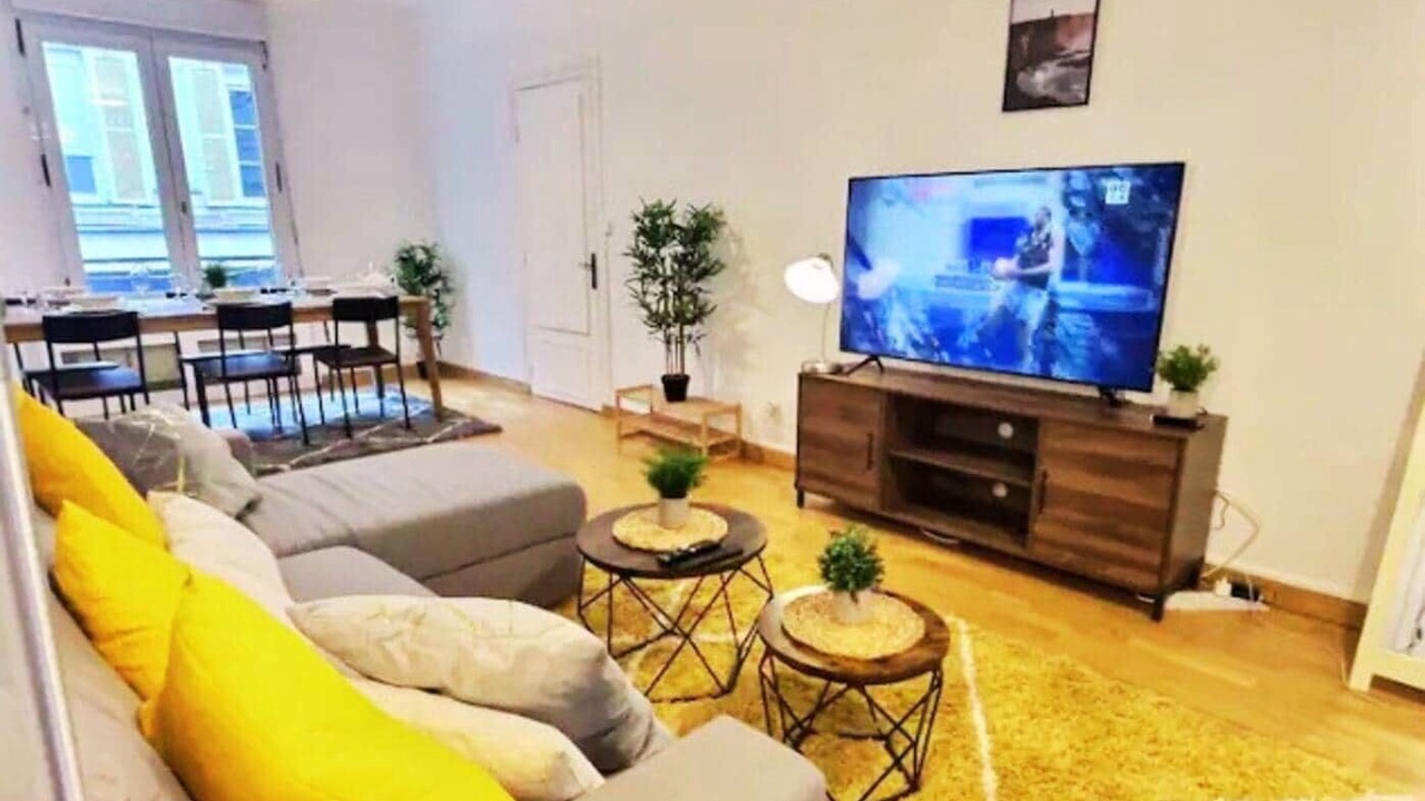 Photo of Livingroom in Downtown Angers