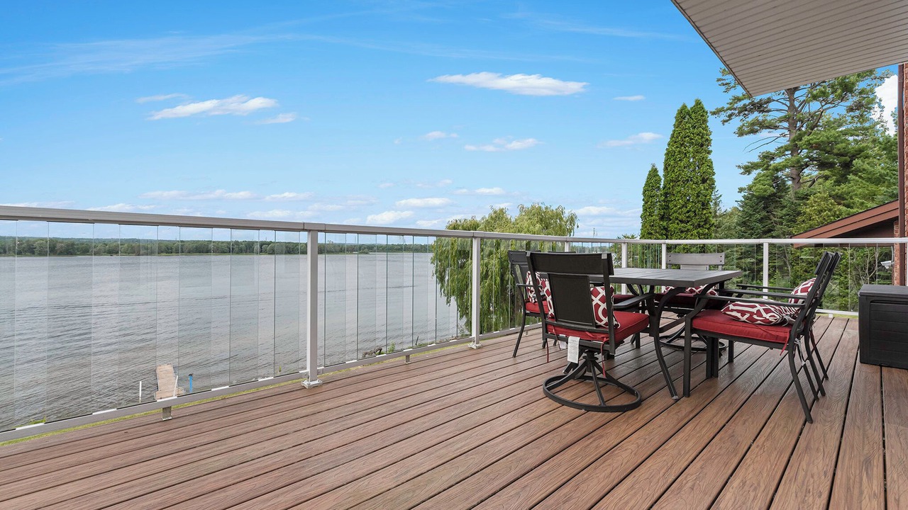 Photo of Outdoor in Ottawa Division