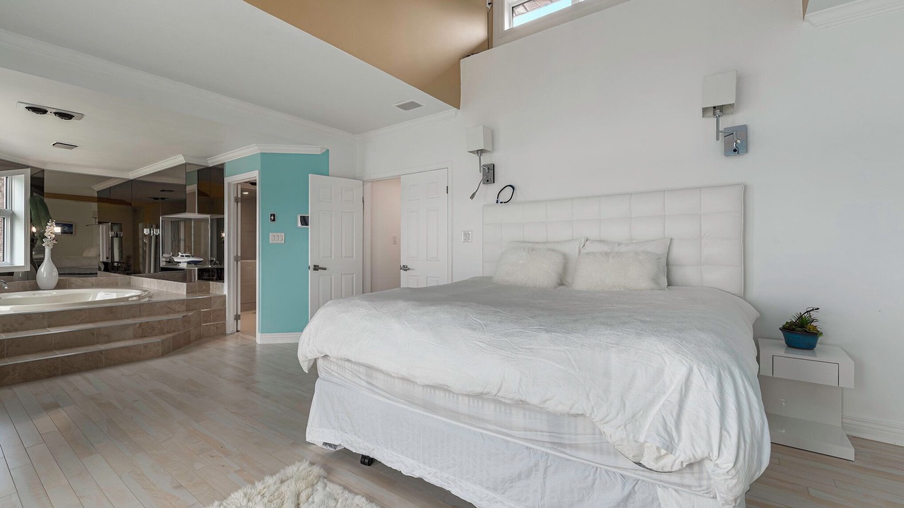Photo of Bedroom in Ottawa Division