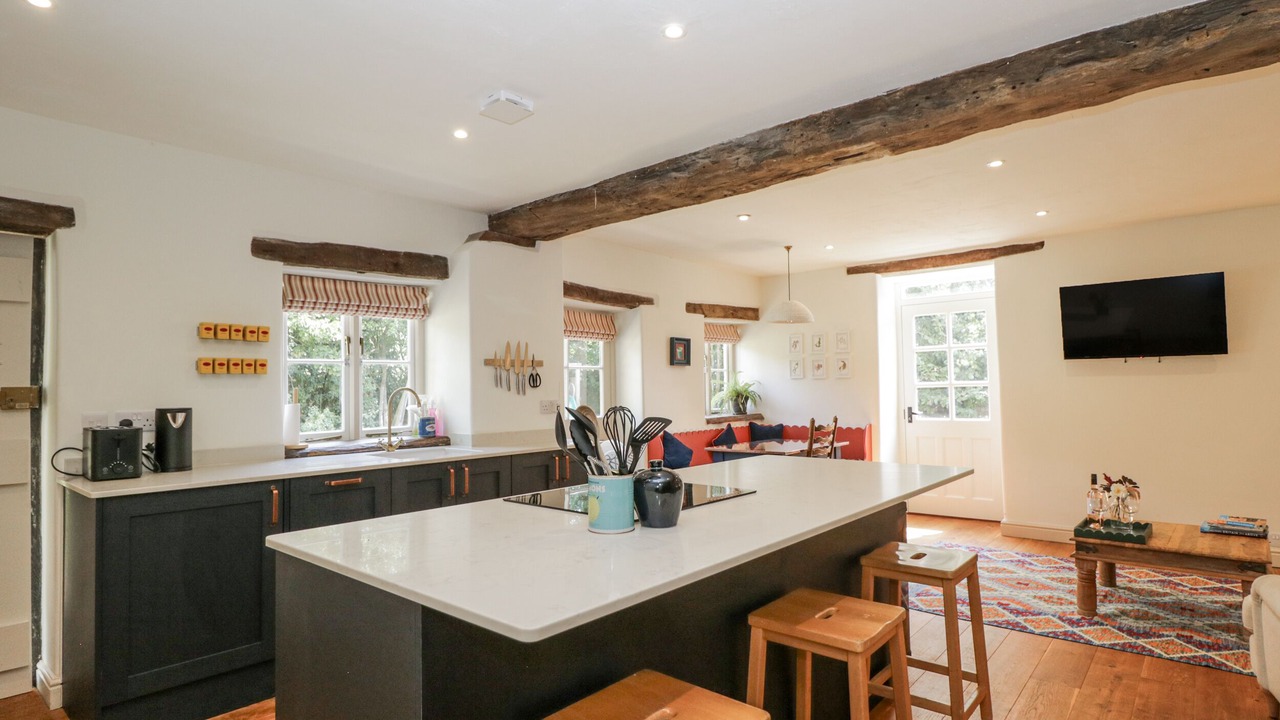 Photo of Kitchen in Ozleworth