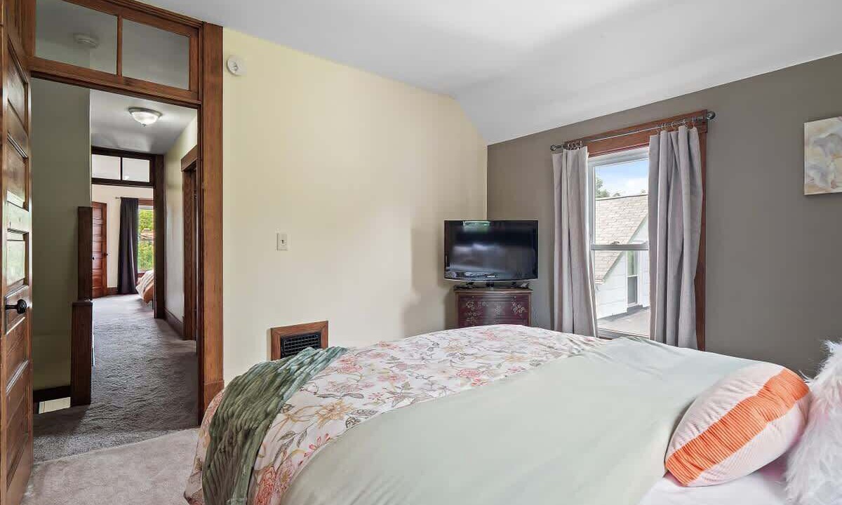 Photo of Others in Bedford