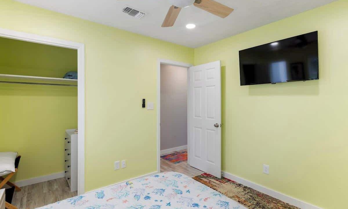 Photo of Bedroom in Ono Island