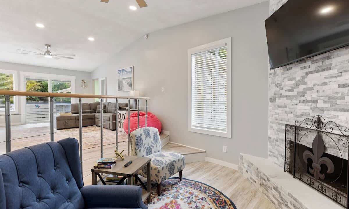 Photo of Livingroom in Ono Island