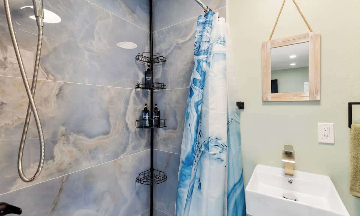 Photo of Bathroom in Ono Island