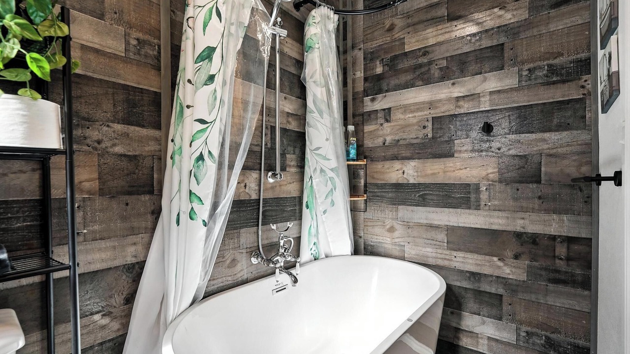 Photo of Bathroom in Sayles Blvd. Area