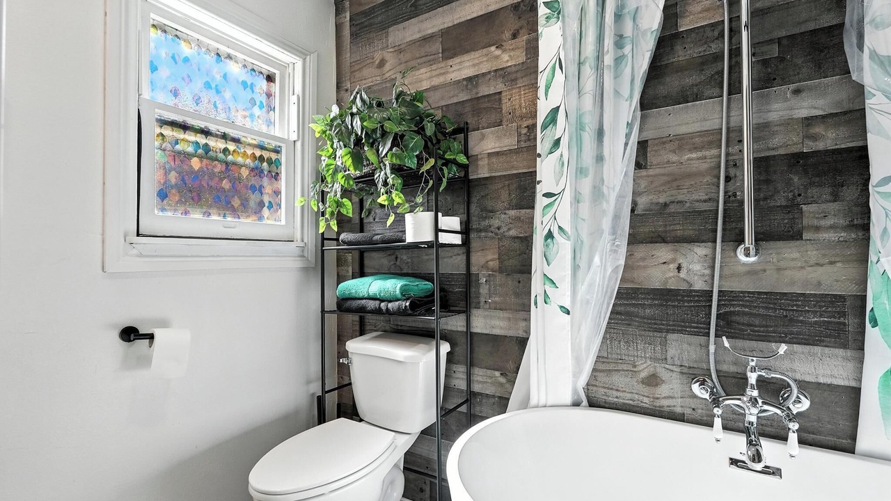 Photo of Bathroom in Sayles Blvd. Area
