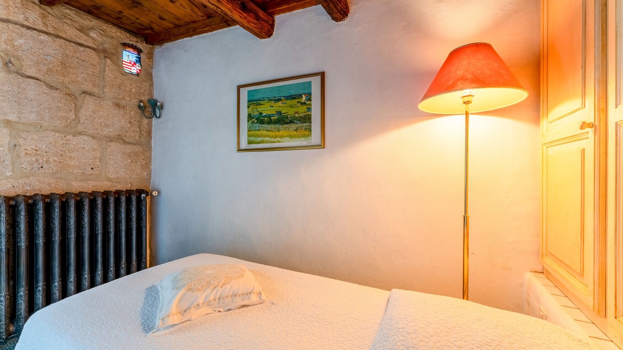 Photo of Bedroom in Collias