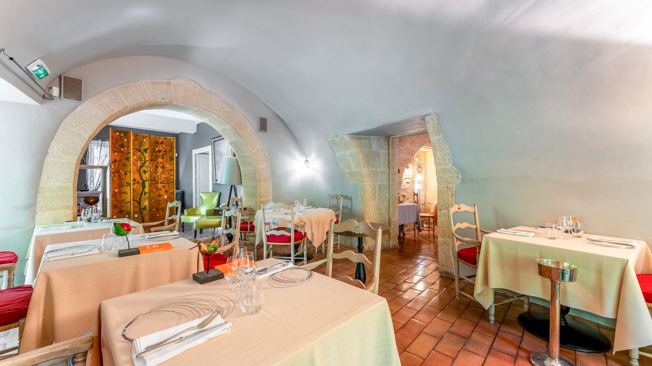 Photo of Others in Collias