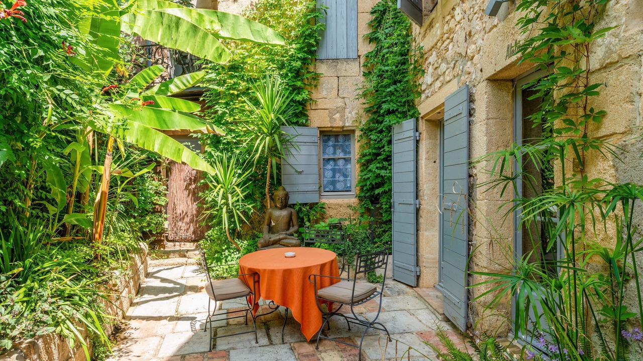 Photo of Outdoor in Collias