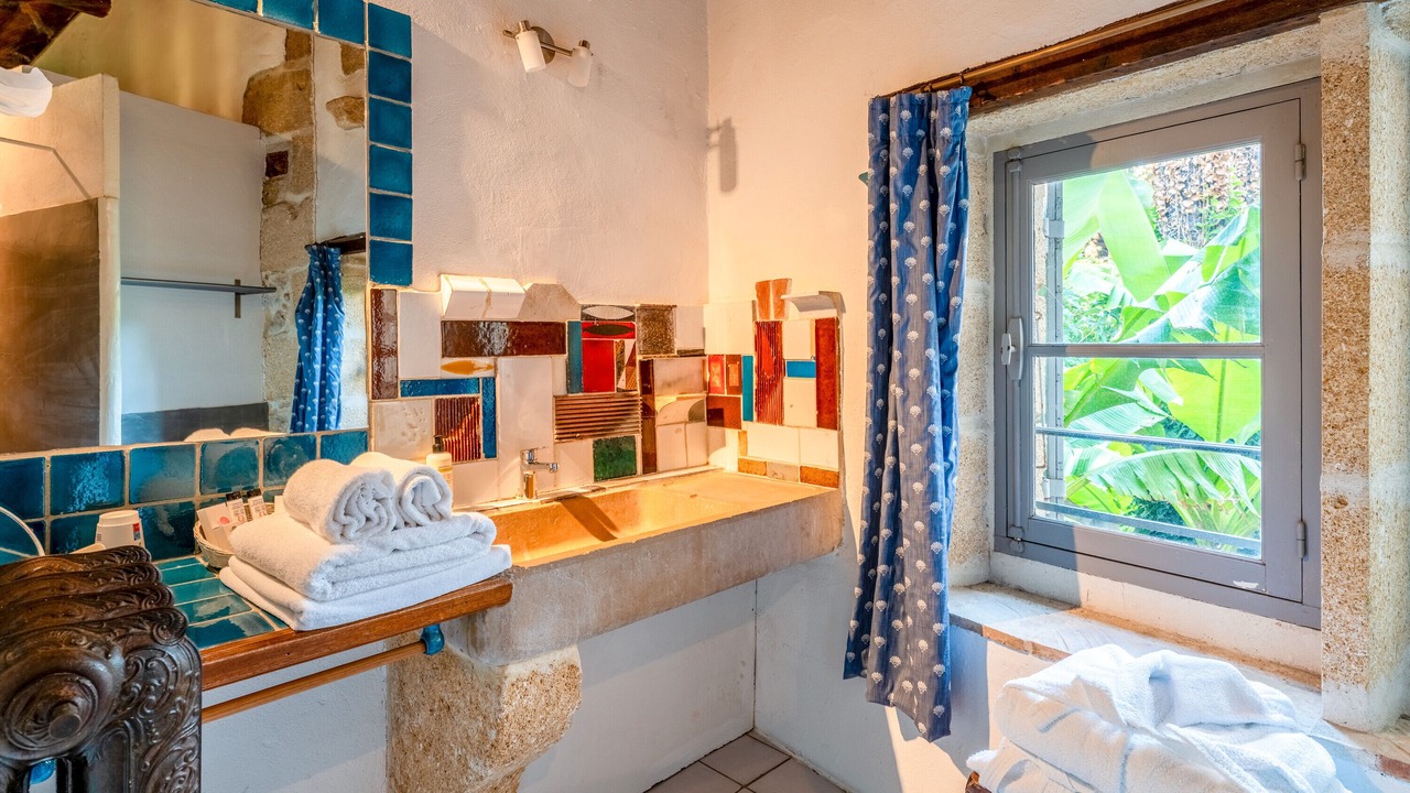 Photo of Bathroom in Collias