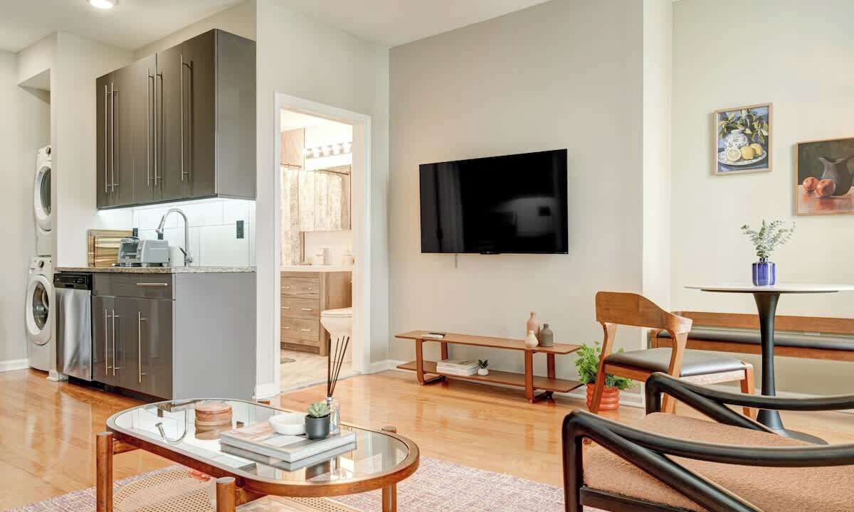 Photo of Others in Rittenhouse Row