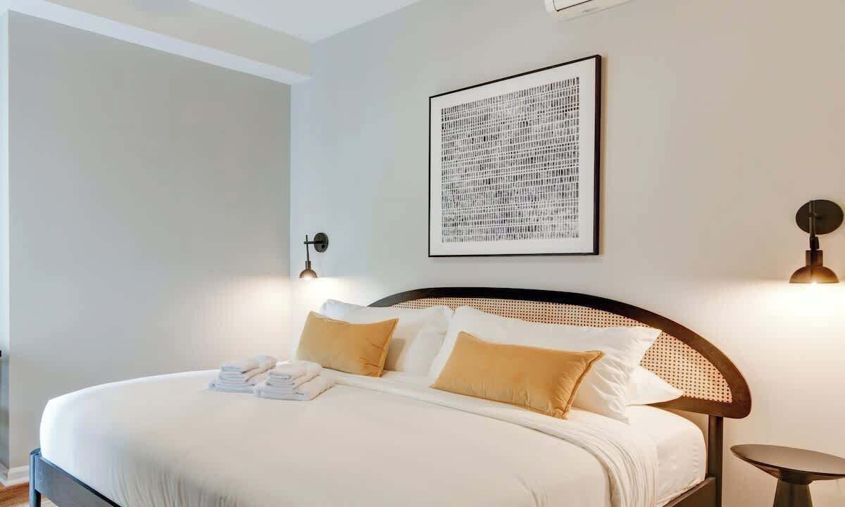 Photo of Bedroom in Rittenhouse Row