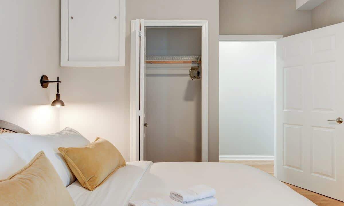 Photo of Bedroom in Rittenhouse Row