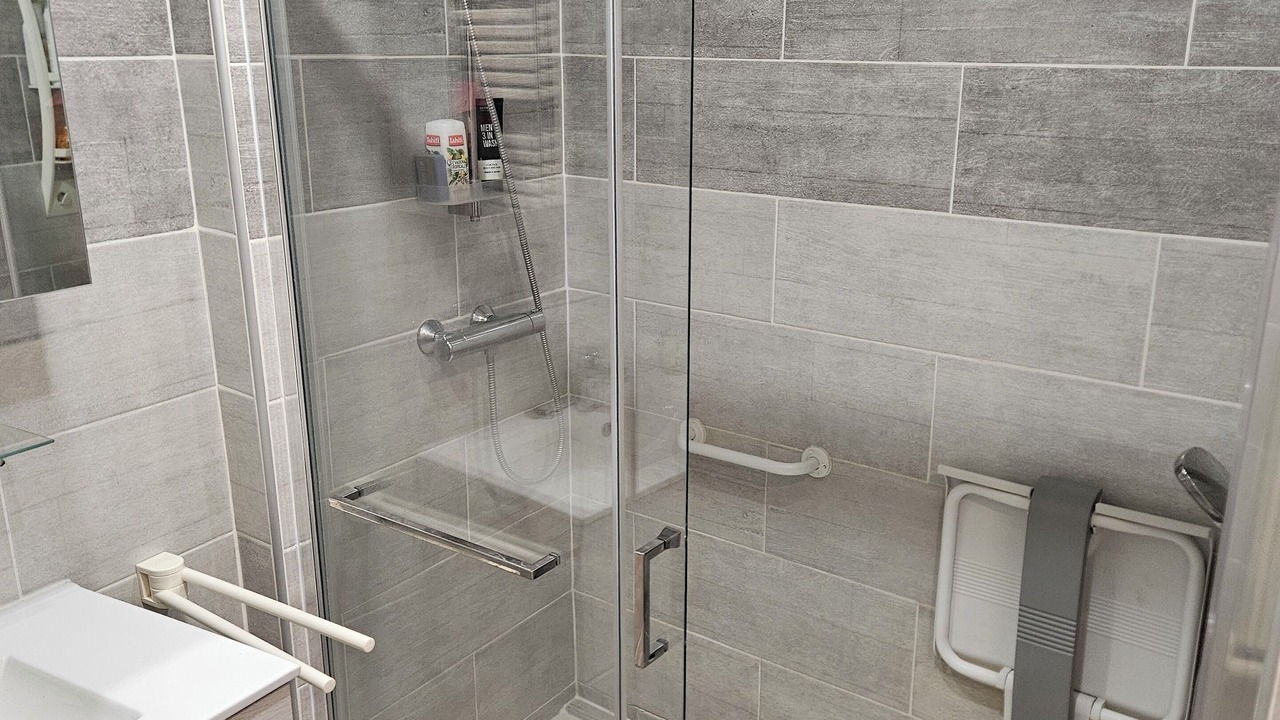 Photo of Bathroom in Lezignan-Corbieres