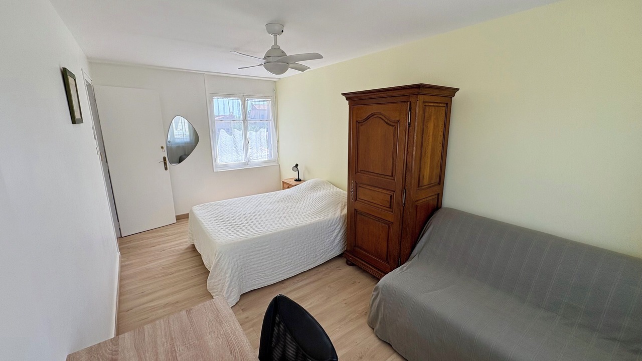 Photo of Bedroom in 14th Arrondissement