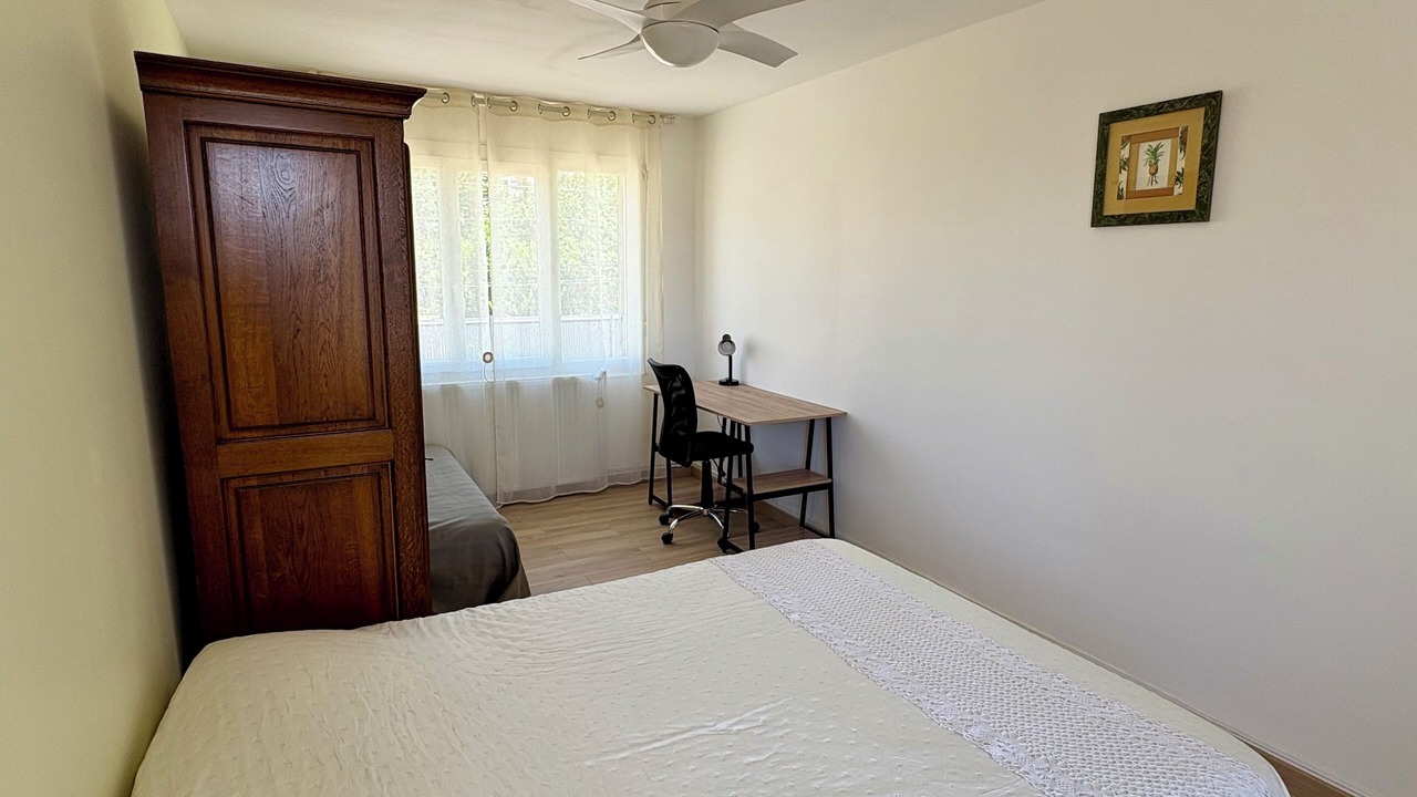 Photo of Bedroom in 14th Arrondissement
