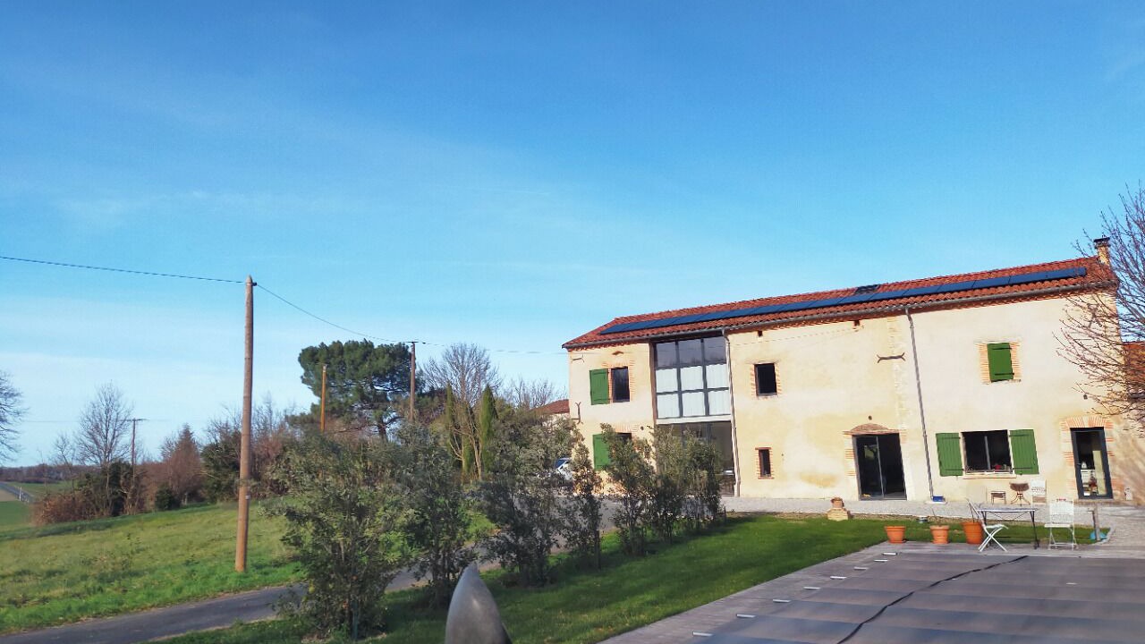 Photo of Outdoor in Brousse