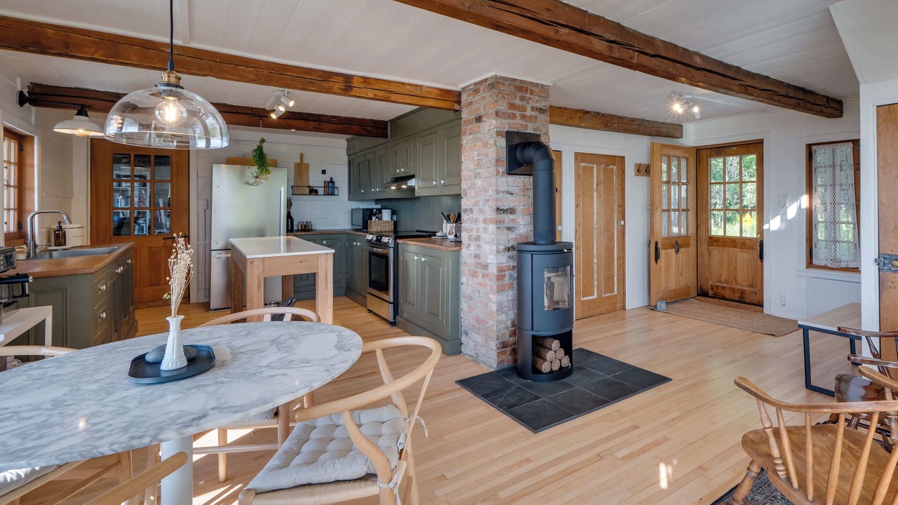Photo of Kitchen in Saint-Alexandre-de-Kamouraska