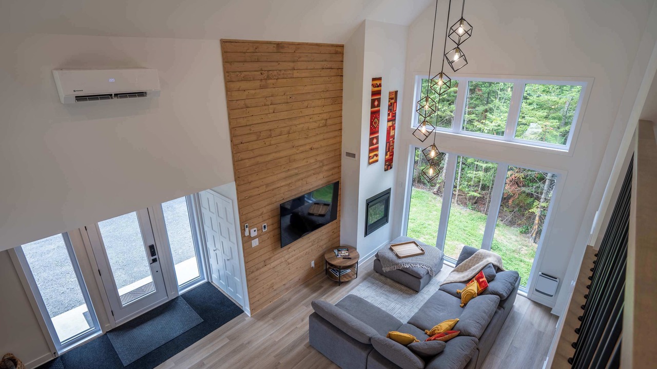 Photo of Livingroom in Lac-Swell